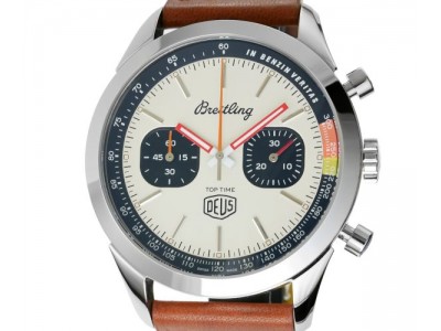 Unvergessliches Erlebnis mit der Replica Uhr Breitling Top Time Deus