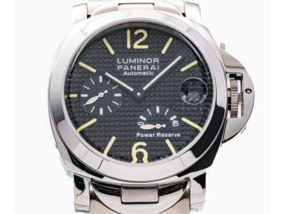 Stilvolle Präzision: Panerai Luminor Marina Power Reserve Replika